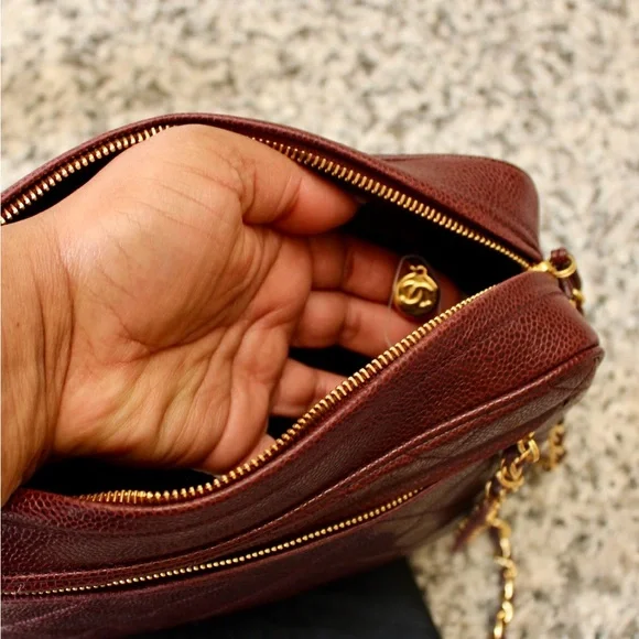 💫NEVER USED💫*RARE* CHANEL Burgundy Quilted Caviar Camera Crossbody Bag 24k GPH⚜️ - Picture 9 of 14